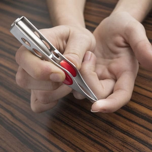 Kropsbutikken Tweezer med lampe